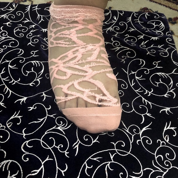 Fancy pink socks with lace - Picture 6 of 7